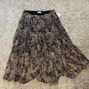 BNWT Lauren Conrad Skirt - Size XL